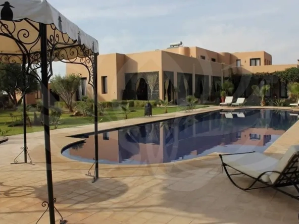 Opportunité Exceptionnelle - Maison D'Hôtes À Vendre Sur La Route De Ouarzazate À Marrakech